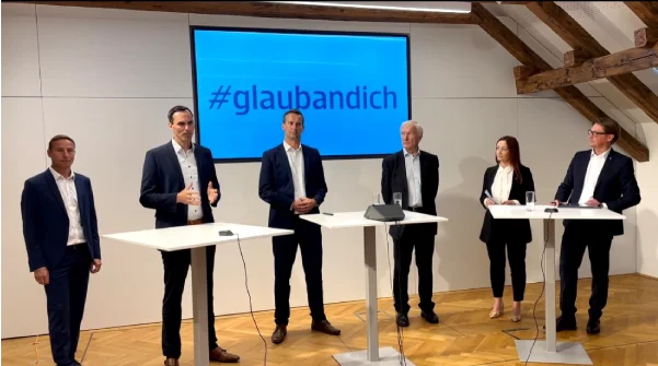 s Leasing and Findustrial teams at a joint event